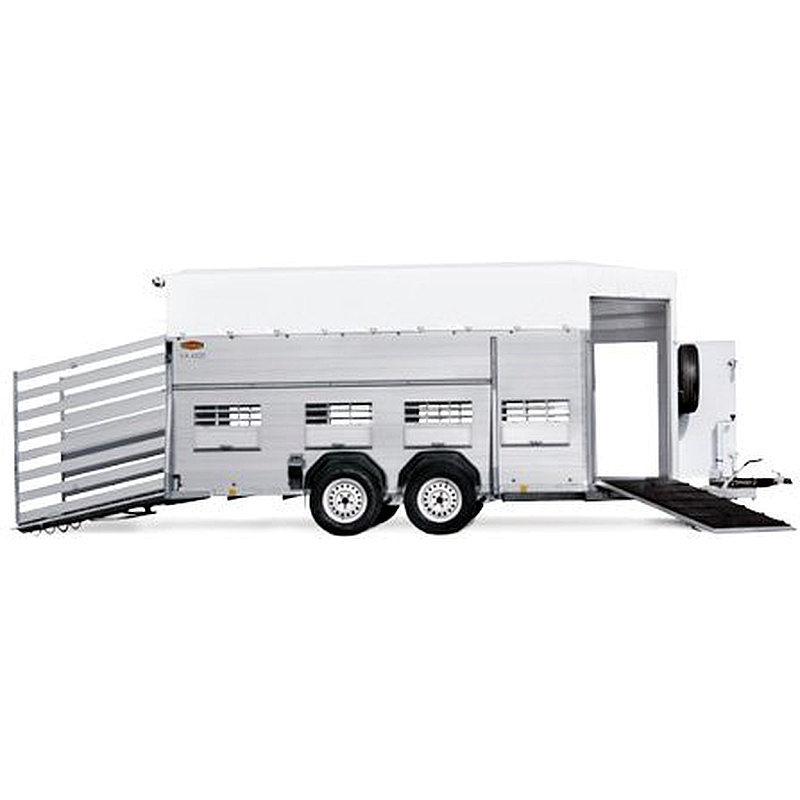 Remolque ganadero Böckmann VA 4520/30 de gran capacidad y seguridad