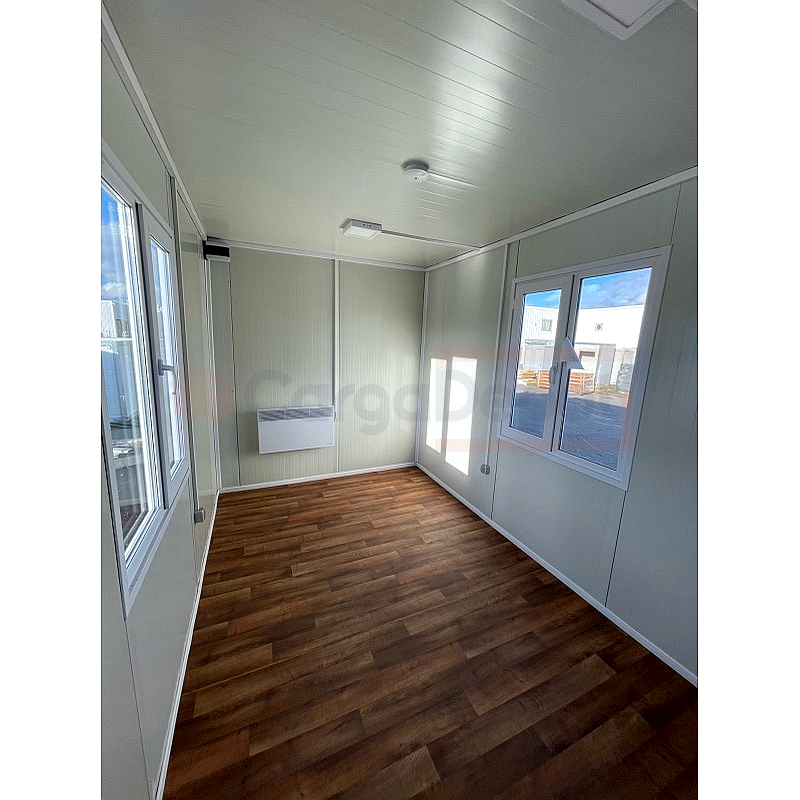 Bungalow de obra 10 m² (4x2,4 m) con suelo fibrocemento y PVC - Imagen 4